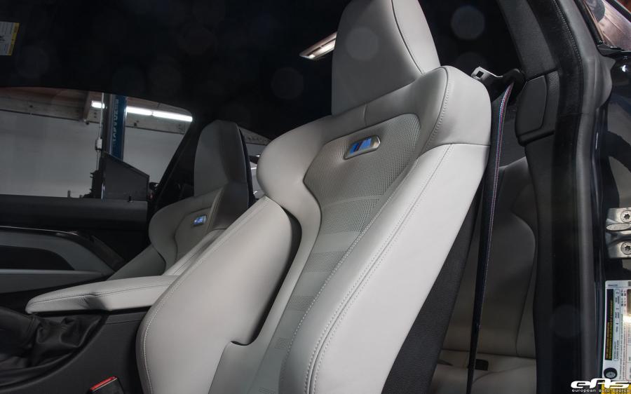 Детали интерьера BMW M4 Coupe Black Sapphire by EAS 2016 года  (фото 7 из 11)